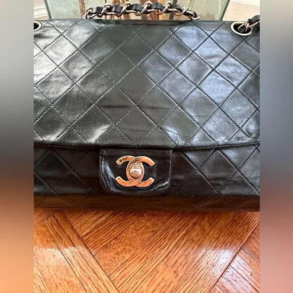 Vintage 1989 Chanel medium classic flap - Picture 4 of 16